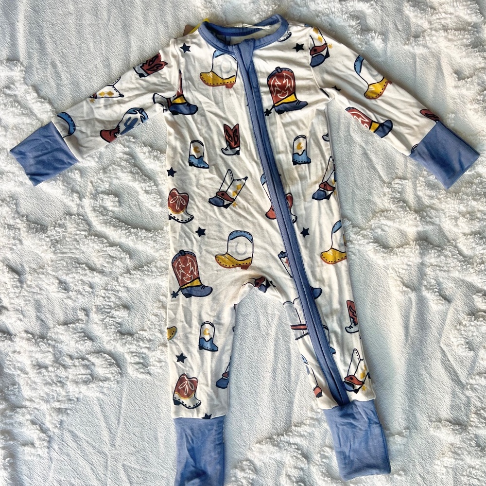 Angel Dear Boots Blue Bamboo Zip Footie 0–3M NWT